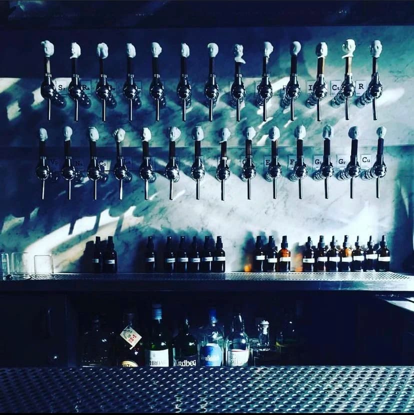 Cocktail Happy Hour
