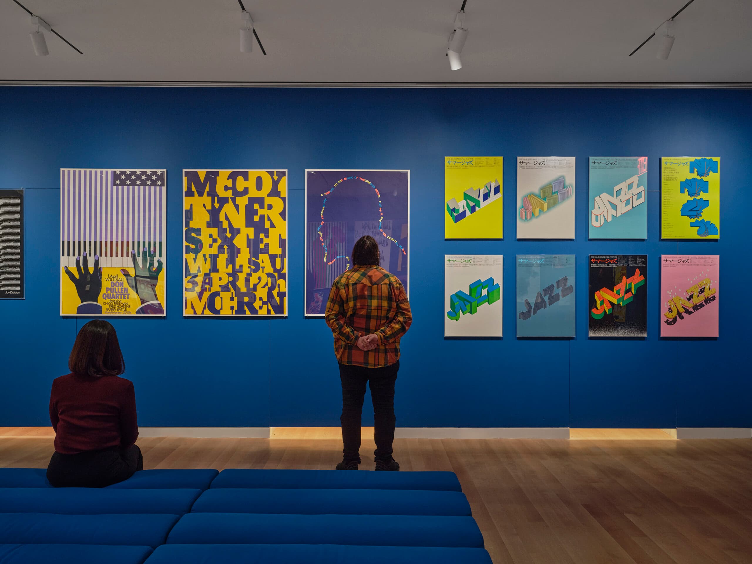 Drop-in Sketching in the Galleries